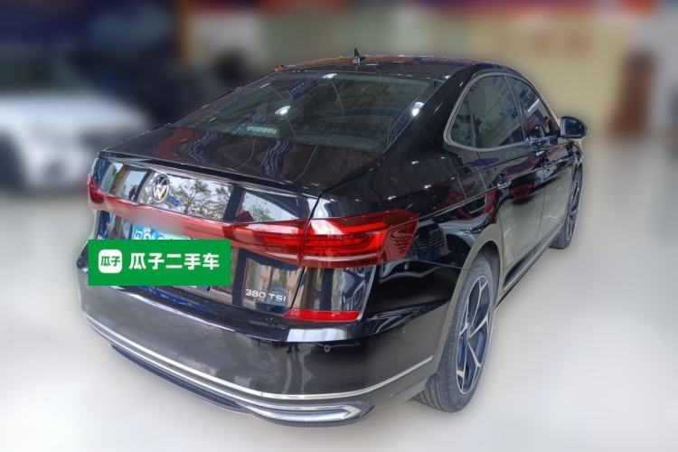 Used Volkswagen Passat 2023 Restyled 330TSI Starry Luxury Edition Rear Right 45 Deg