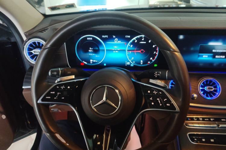 Used Mercedes-Benz E-Class 2022 Updated E 300 L Luxury Edition
