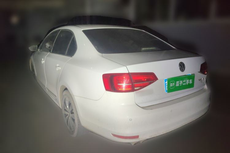 Used Volkswagen Sagitar 2015 230TSI Automatic Luxury Model Rear Left 45 Deg