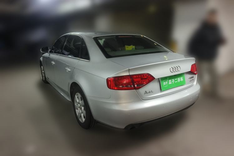 Used Audi A4L 2012 2.0 TFSI automatic standard version