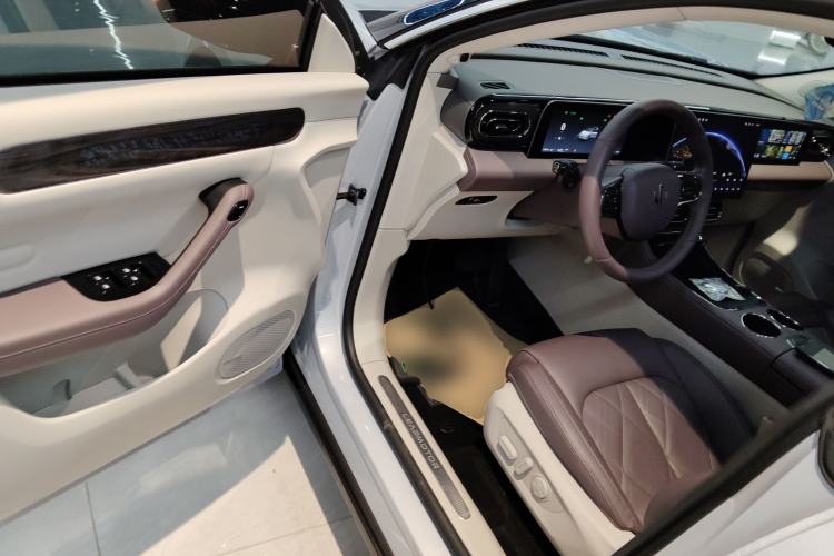 Used Leapmotor C11 2024 Range-Extended 300 Luxury Edition Driver Seat