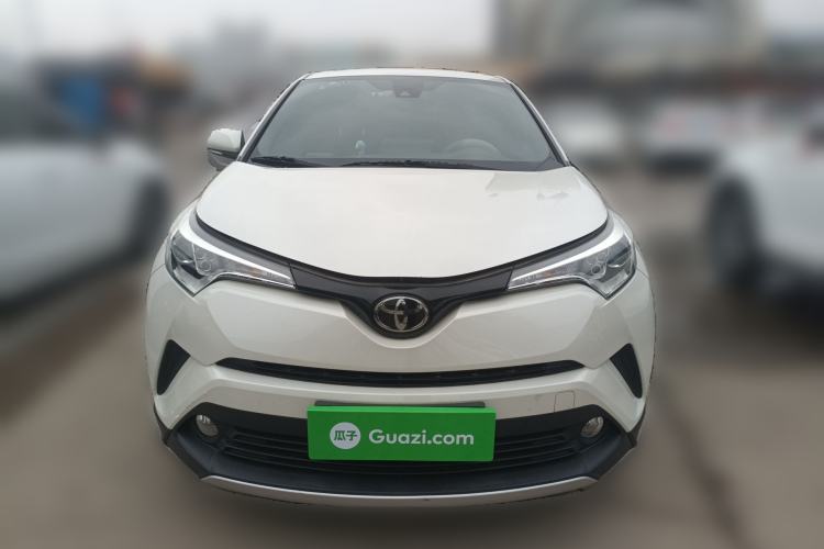 Used Toyota IZOA 2018 2.0L Yichi Version China VI Standard Front