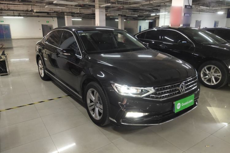 Used Volkswagen Magotan 2025 Zhongxiang Version 280TSI DSG Comfort Edition