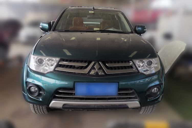 Used Mitsubishi Pajero Sport 2013 3.0L Automatic Two-Wheel Drive Luxury Edition Front