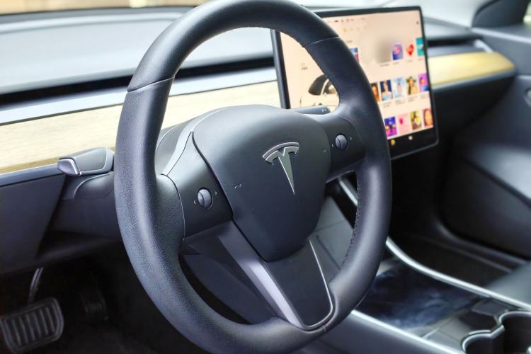 Used Tesla Model 3 2020 Revised Version Standard Range Rear-Wheel Drive – Upgraded Edition Interior 5