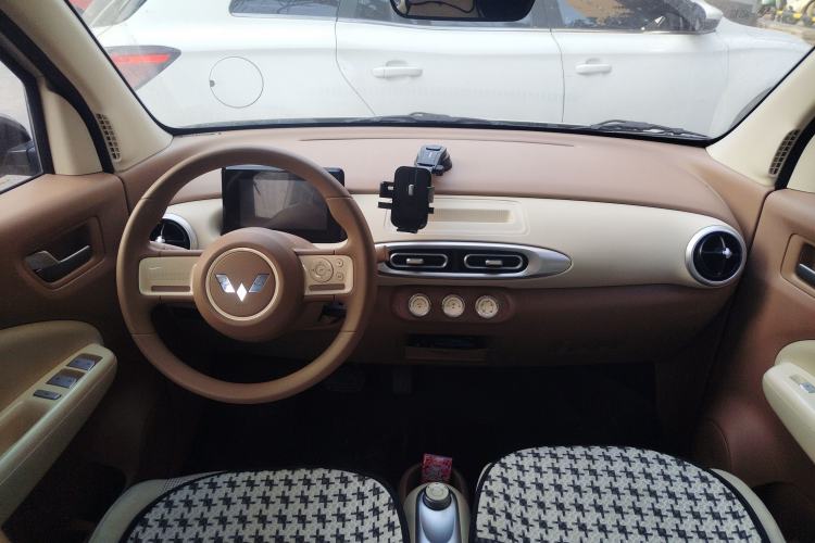 Used Wuling Hongguang MINIEV 2025 Four-Door Version Advanced Edition