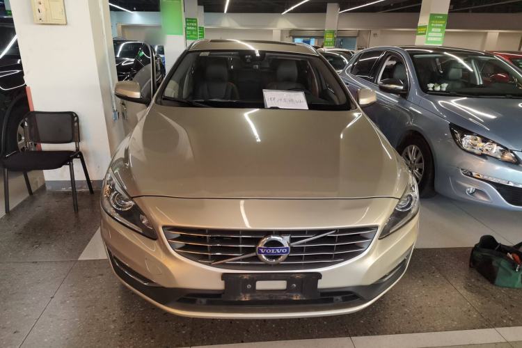 Used Volvo V60 2017 T5 Zhiyi Edition China V Standard
