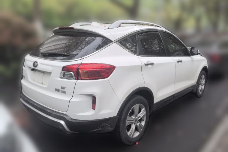 Used Bestune X80 2015 1.8T Automatic Luxury Model Rear Right 45 Deg