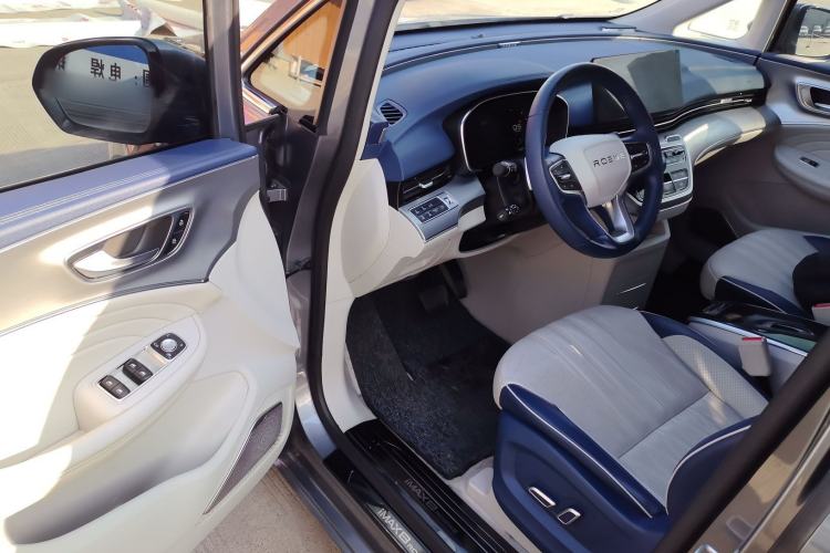 Used Roewe iMAX8 2022 400TGI Prestige Edition
