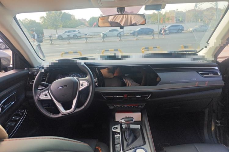 Used CHANGAN OSHAN X7 PLUS 2022 1.5T Blue Whale Edition Automatic Prestige Version Center Console
