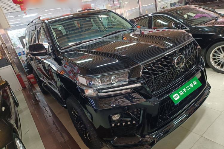 Used Toyota Land Cruiser 2019 5.7L 7-Seater Middle East Version
