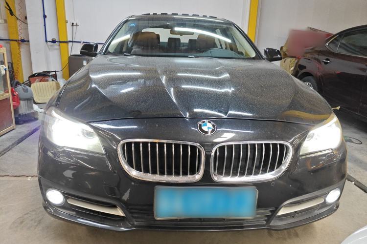 Used BMW 5 Series 2014 528Li Leading Model

