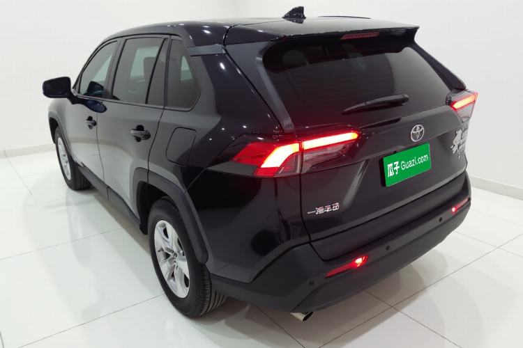 Used Toyota RAV4 2021 2.0L CVT Two-Wheel Drive Urban Edition
