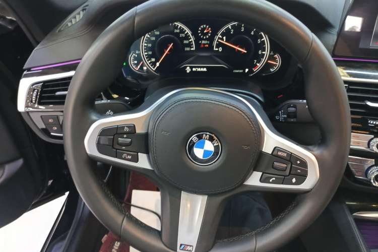 Used BMW 5 Series 2018 525Li M Sport Package
