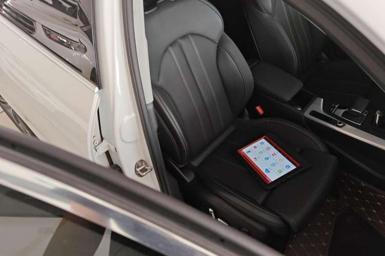 Used Audi A4L 2024 40 TFSI Fashion Dynamic Model