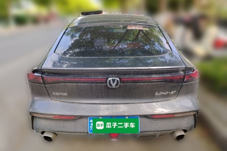 Used CHANGAN UNI-V 2022 1.5T Prestige Version
