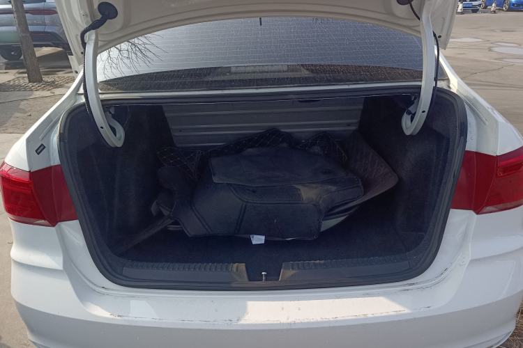 Used Volkswagen Santana 2021 1.5L Automatic Fashion Edition Trunk