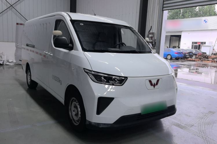 Used Wuling Yangguang 2024 300km Range Practical Window-Sealed Version 60kW Exterior 2