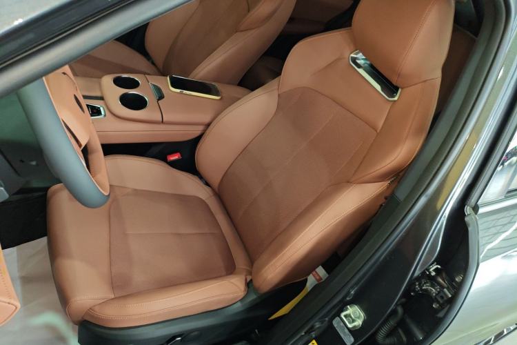 Used Changan UNI-Z 2025 1.5T Luxury Version