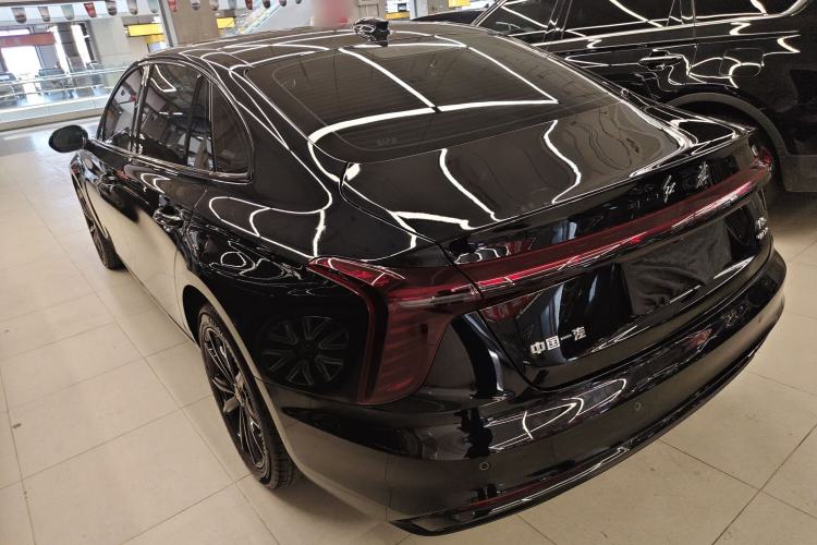 Used Hongqi H5 2025 2.0T Automatic Xuan Ying Edition
