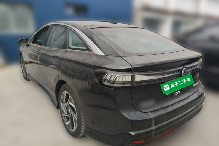 Used Volkswagen ID.7 VIZZION 2024 PRO Model Rear Left 45 Deg