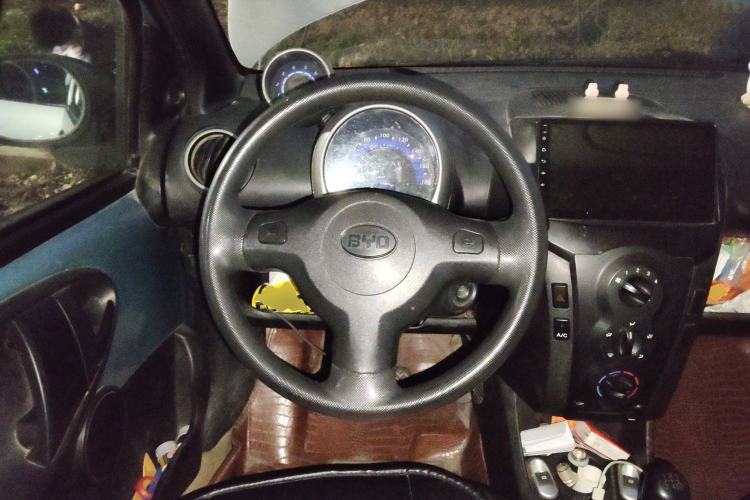 Used BYD F0 2011 Shangku Edition 1.0L XuanKu Model
