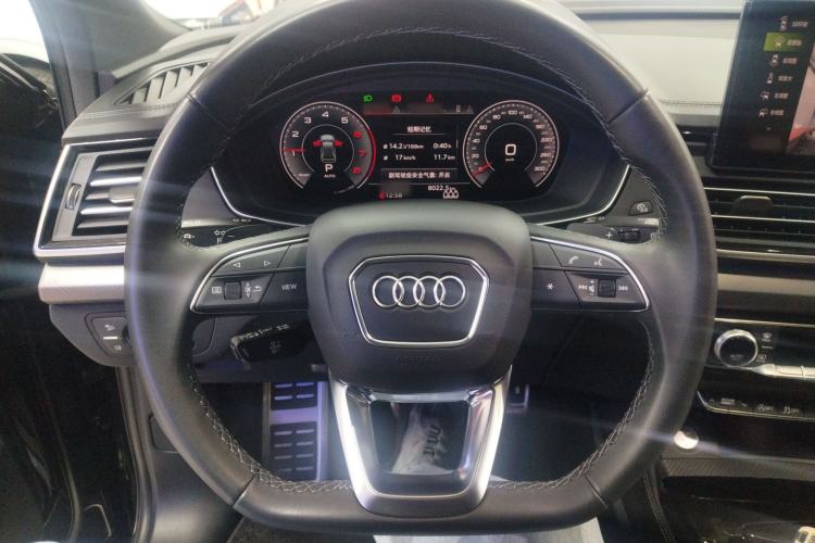 Used Audi Q5L 2025 quattro 45th Anniversary Edition 40 TFSI Luxury Dynamic Model
