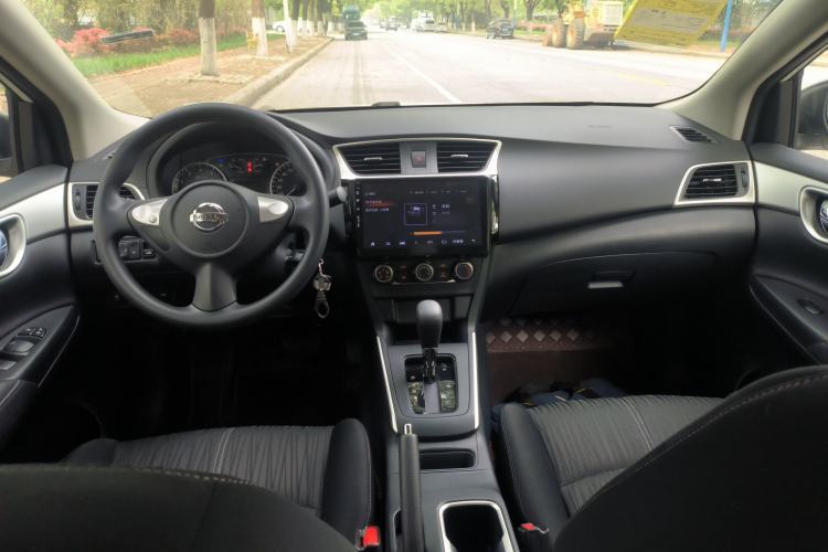 Used Nissan Sylphy 2024 Facelifted Three Classic 1.6XE CVT Comfort Edition Center Console