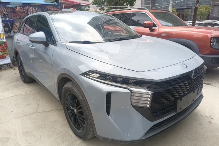 Used Venucia V 2023 260T Idol Edition Pro Front Right 45 Deg