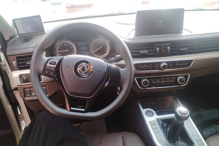 Used FORTHING Joyear X5 2017 1.6L Manual Luxury Model
