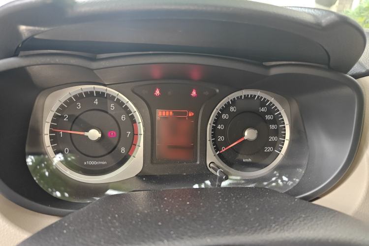 Used Venucia R50 2013 1.6L Automatic Fashion Edition Instrument Cluster