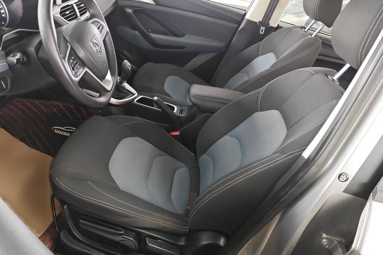 Used Baojun 530 2018 1.5T Manual Comfort Version China V