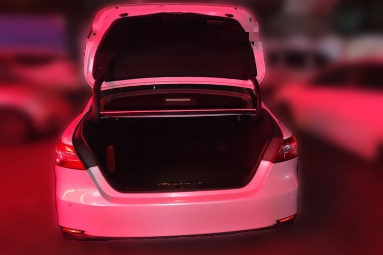 Used Toyota Camry 2019 2.0G Luxury Edition China VI Standard Trunk