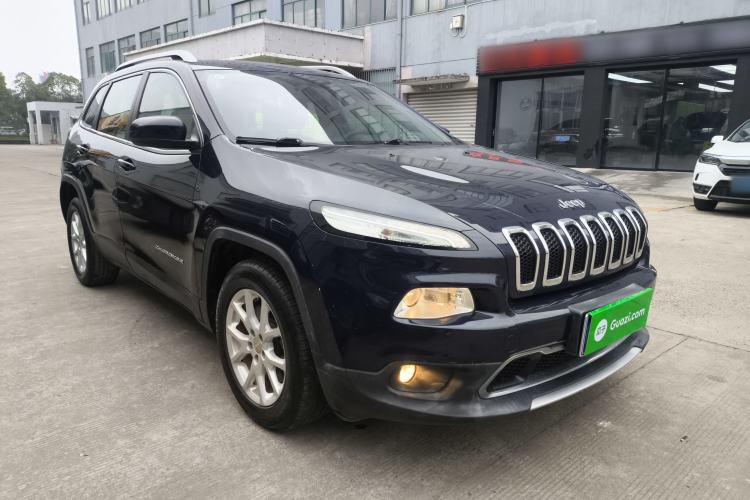 Used Jeep Cherokee 2017 2.0L Superior Edition