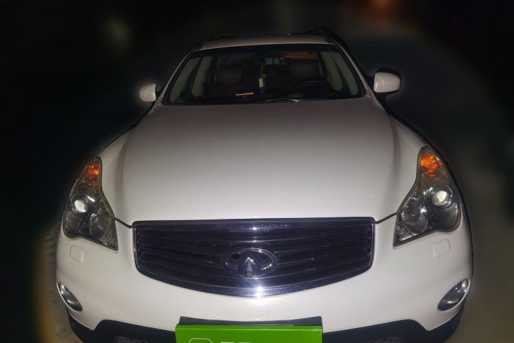 Used Infiniti EX 2011 EX35 model
