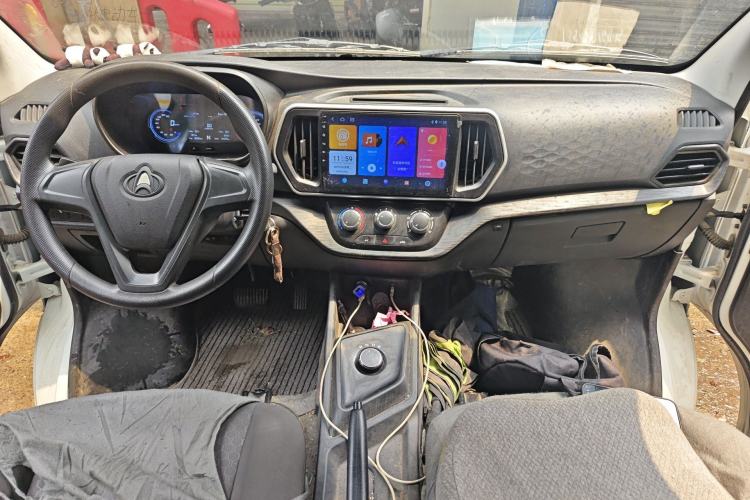 Used CHANGAN KAICHENG Ruixing EM60 2025 Passenger Version Comfort Edition 6 Seats 300 km Range Side-Hinged Doors Center Console