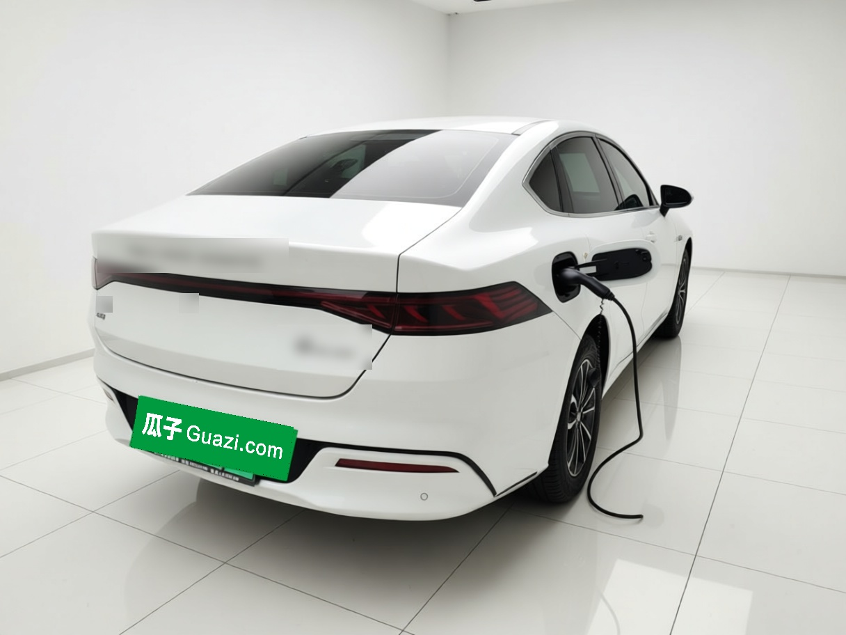 BYD Qin PLUS 2024 HONOR Edition DM-i 55KM Leading Model — снимка 6