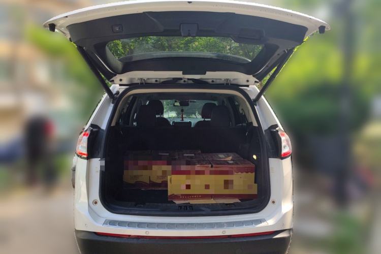 Used Ford Edge 2016 EcoBoost 245 Four-Wheel Drive Titanium Edition 7-Seater Trunk