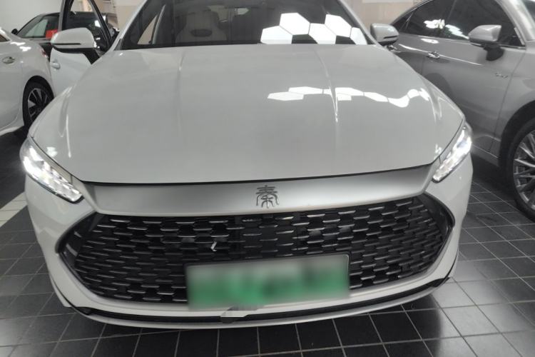 Used BYD Qin PLUS 2024 HONOR Edition DM-i 55KM Leading Model
