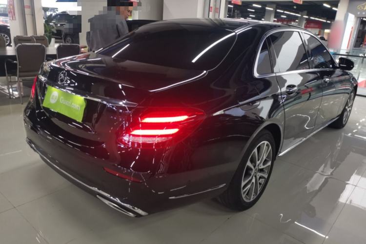 Used Mercedes-Benz E-Class 2018 Facelift E 300 L Luxury Edition
