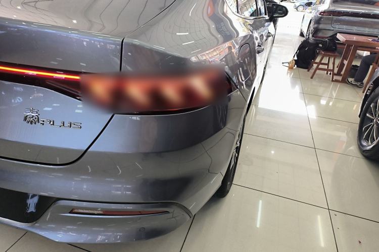 Used BYD Qin PLUS 2023 Champion Edition DM-i 120KM Excellence Model
