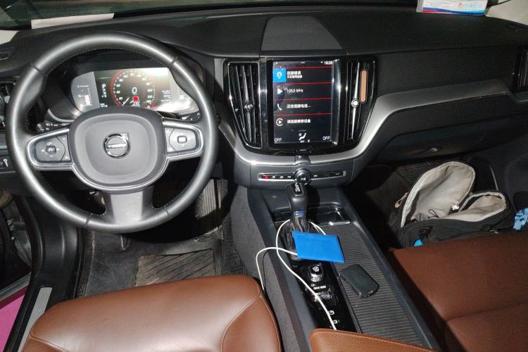 Used Volvo XC60 2019 T5 4x4 Smart Edition China V Standard