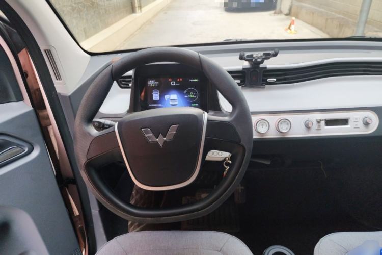 Used Wuling Hongguang MINIEV 2022 Enjoy Edition Lithium Iron Phosphate Steering Wheel