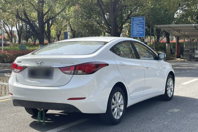 Used Hyundai Elantra (5th Generation / Langdong) 2016 1.6L Automatic Smart Version Exterior 3