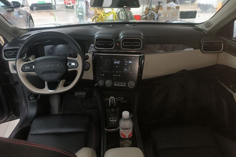 Used Lynk & Co 02 2022 1.5T DCT Shine Plus Center Console