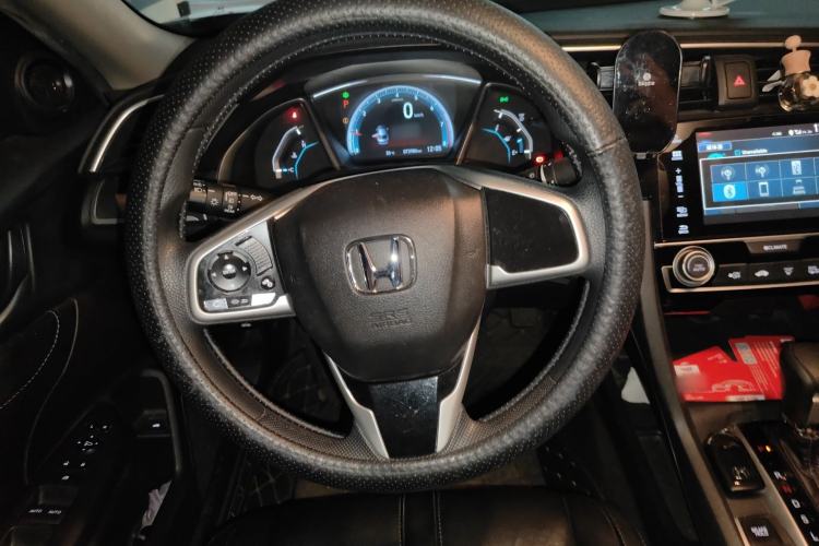 Used Honda Civic 2016 220TURBO CVT Luxury Edition Steering Wheel