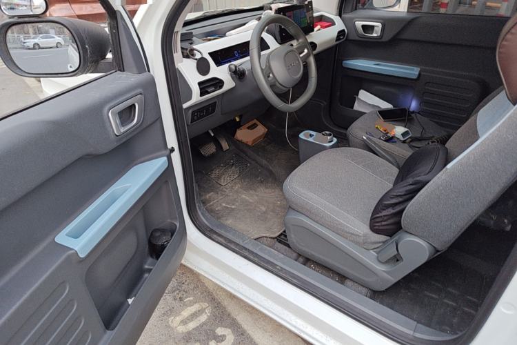 Used Geely Galaxy Panda 2024 Panda Mini 200km Endurance Bear
