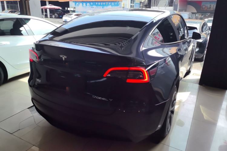 Used Tesla Model Y 2024 Rear-Wheel-Drive Version Rear Right 45 Deg