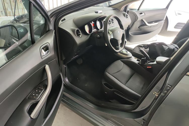 Used Peugeot 408 2013 2.0L Automatic Comfort Edition Driver Seat
