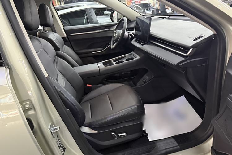 Used Haval H6 2024 2.0T All-Wheel Drive Max
